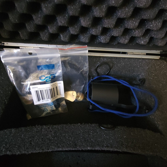 sE Electronics Reflexion Filter PRO Vocal Booth Sound Damper w/ Rode Mic NT2 - Picture 4 of 16